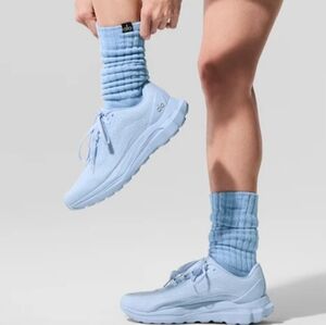 NWT alo Yoga Unisex Scrunch Socks  Medium